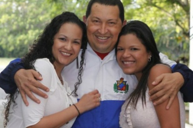 Chavez-hijas