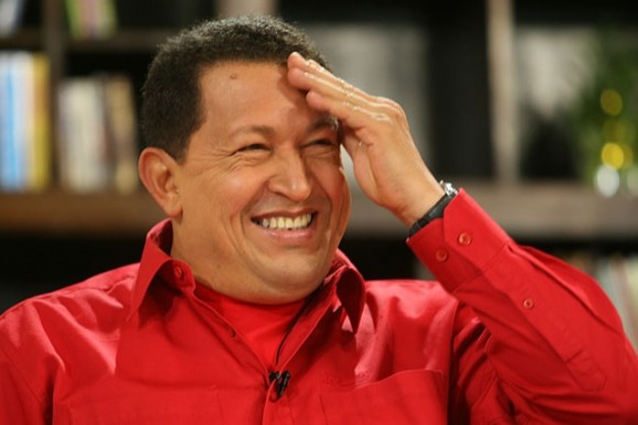 Hugo-Chávez-sonrie1-580x386