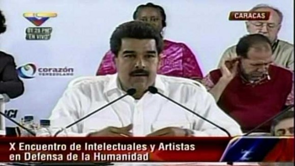 maduro-en-encuentro-de-intelectuales-580x326