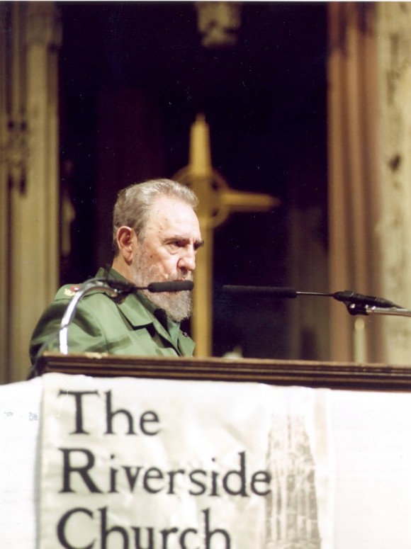 Fidel-en-la-Iglesia-Riverside-580x775