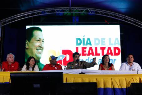 maduro_anzoategui_21386719359