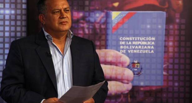 diosdado_cabello_con_el_mazo_dando_11392088001