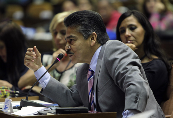 Frei-Betto-en-Universidad-2014-2