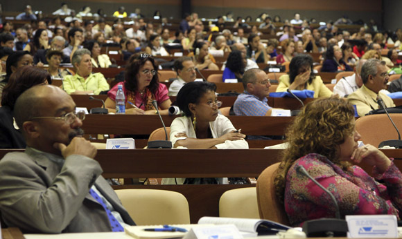 Frei-Betto-en-Universidad-2014-3