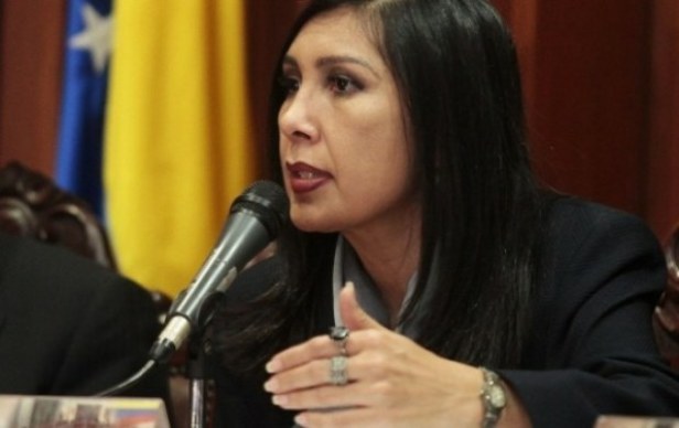 b5fb2e4d-e2a5-4ea3-a3a8-8fe26d684889