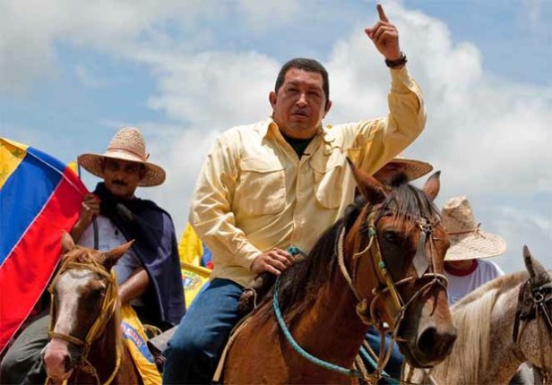 CHAVEZ A CABALLO