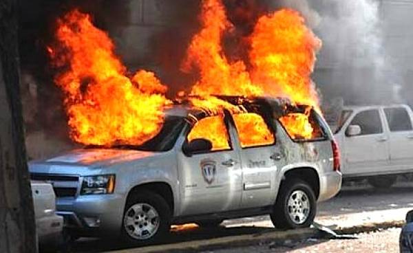 de3f2b6c97bb4abdf08510f763b7c380_XL