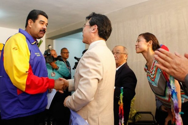 nicolas maduro dos