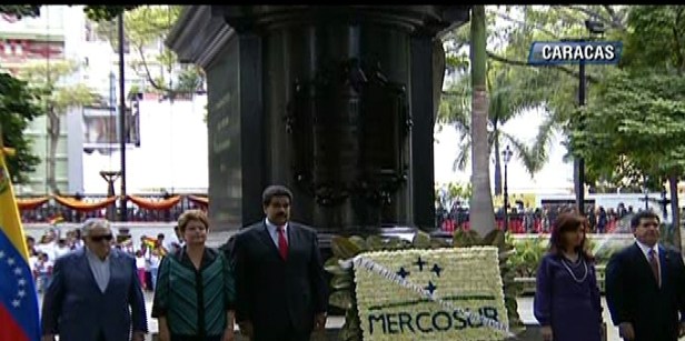 mercosur_ofrenda_plazabolivar.jpg_1634206556