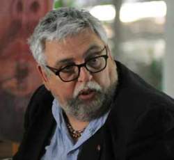 luciano_vasapollo_italia