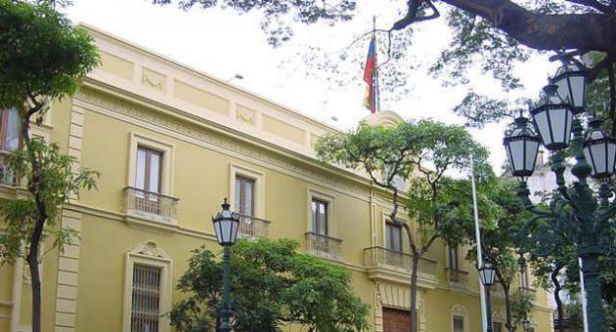 casa_amarilla
