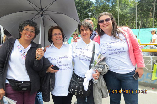 mujeres f amplio