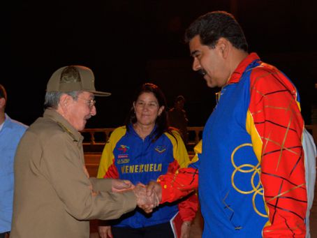 maduroraul_castrojuventud_rebelde1439653108