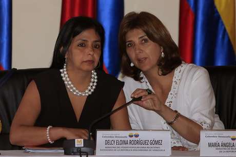 reunion-cancilleres-colombia-venezuela
