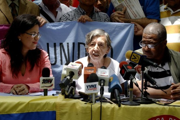 COLOMBIANOS-VENEZUELA