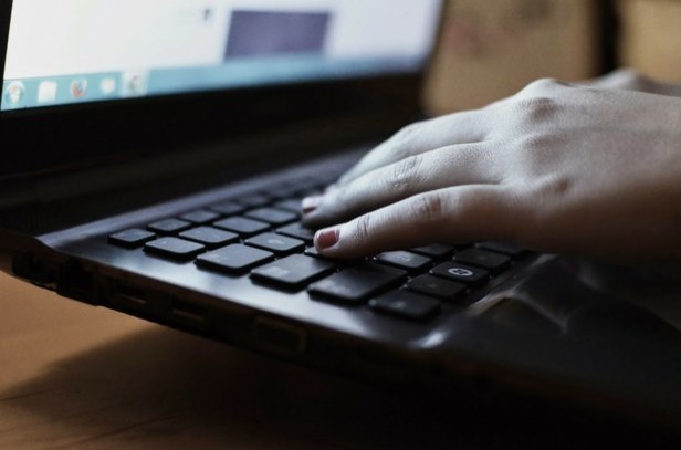 f892bd0c-b749-49b4-81e1-a759da8a01d8