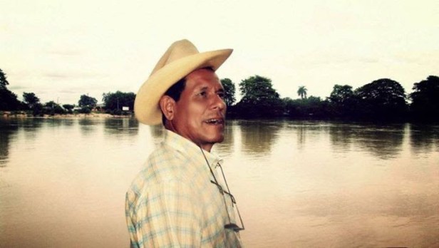 Máximo Jiménez , al fondo el majestuoso Río Sinú