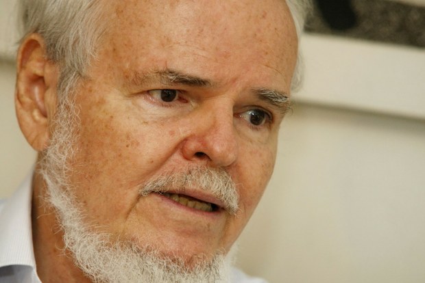 LUIS-BRITO