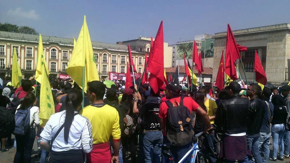 Protesta popular el domingo 24 de enero en Bogotá. Plaza de Bolívar.