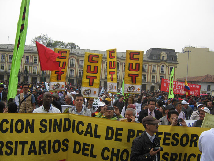 CUT-MARCHA