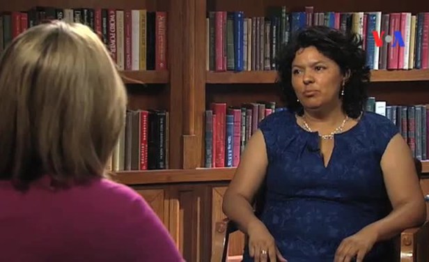 Berta-caceres-en-vida-4