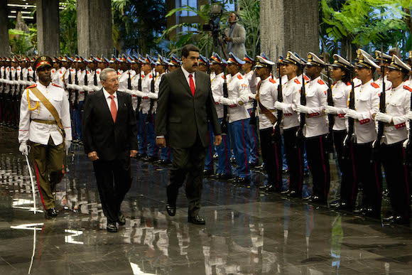 Recibimiento oficial en el Palacio de la Revolución. Foto: Ismael Francisco/ Cubadebate