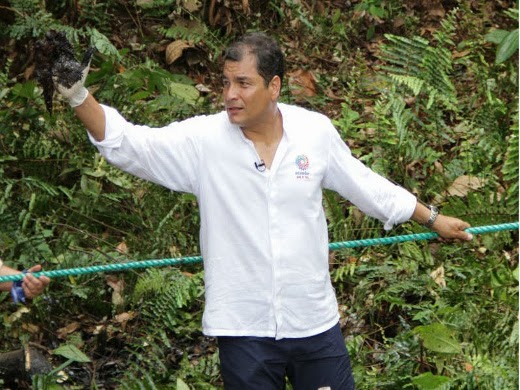 correa-mano-sucia-chevron