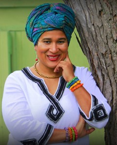 ilka-oliva-corado350