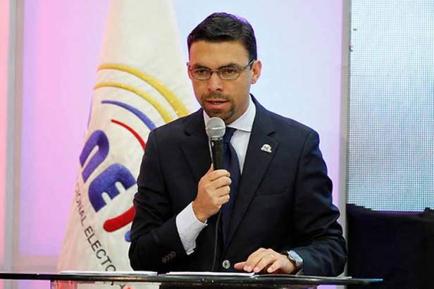 JuanPabloPozo-CNE-Ec