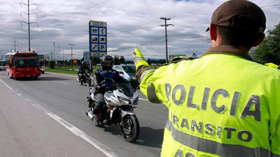 POLICITA-DE-TRANSITO