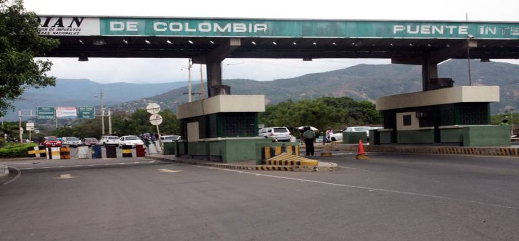 Colombia dice que “facilita” visas a&nbsp;venezolanos