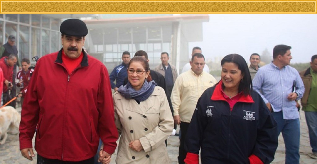 Presidente Maduro encendió luces del Hotel Humbolt para los caraqueños esta&nbsp;Nochebuena