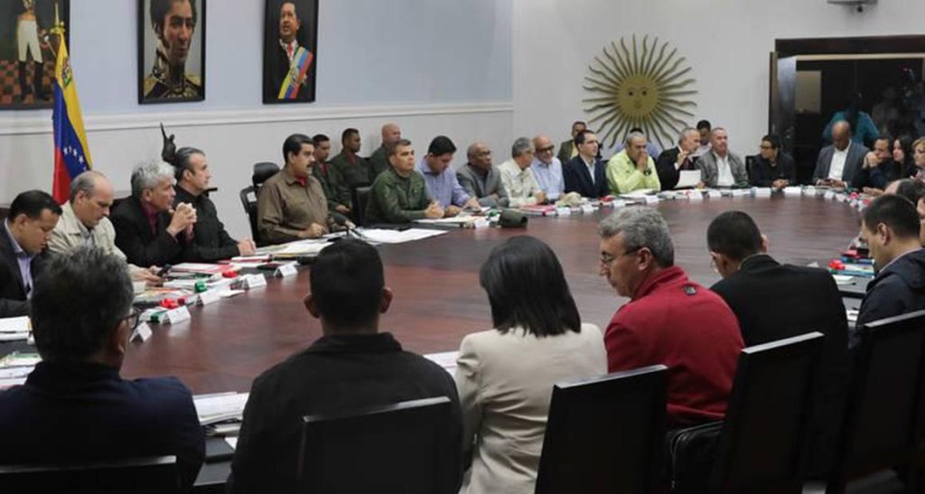 Presidente Maduro ordenó la emisión de 100 millones de&nbsp;Petro