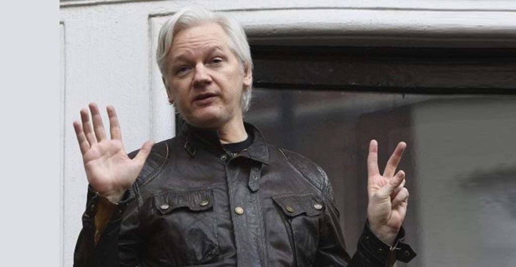 Ecuador nacionaliza a Julian&nbsp;Assange