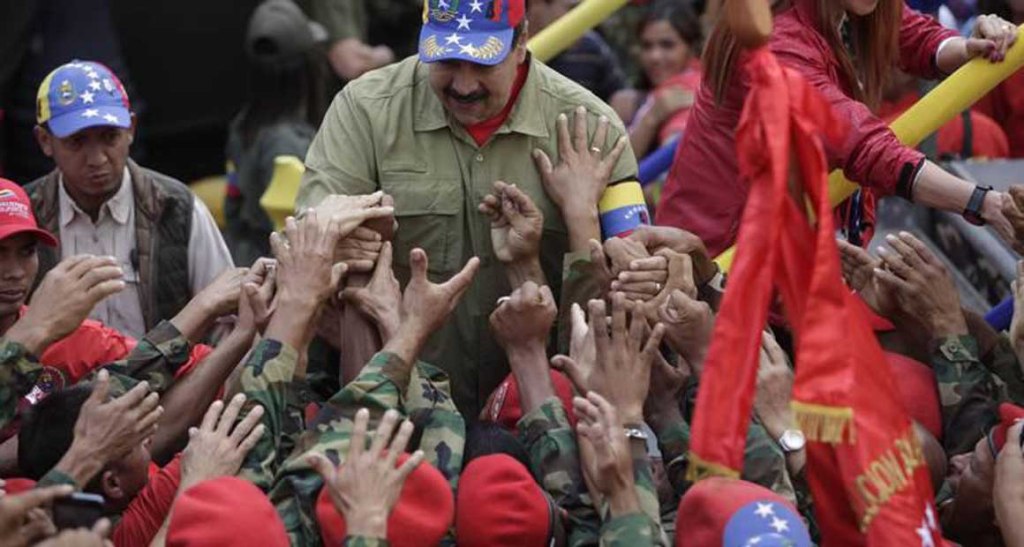 Hinterlaces: El 55% de los venezolanos prefiere que Maduro resuelva coyuntura&nbsp;económica