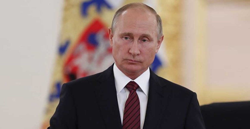 Putin mantiene gran ventaja en sondeos para presidenciales&nbsp;rusas