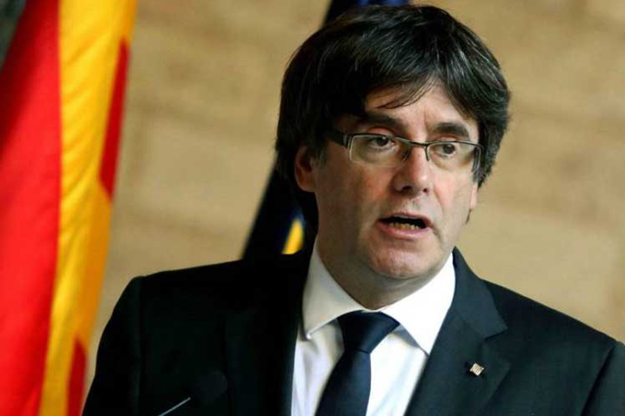 Fiscalía española pide arresto de expresidente catalán en&nbsp;Suiza