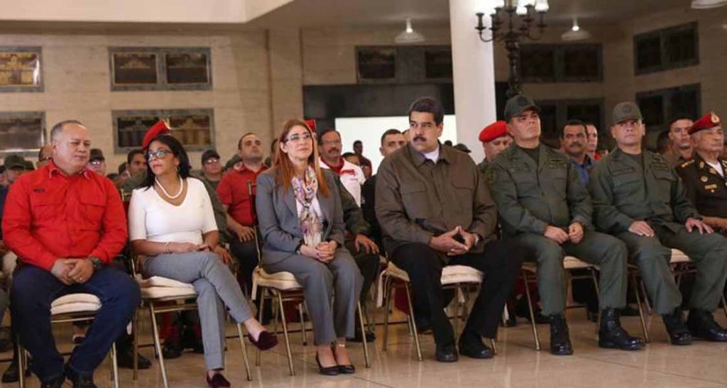 Maduro: Sueños de Chávez están vivos en las calles y en el pueblo hecho&nbsp;soldado