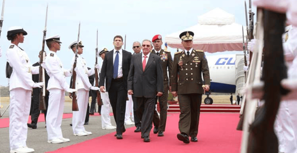 Asiste presidente cubano a Cumbre del ALBA-TCP en&nbsp;Caracas