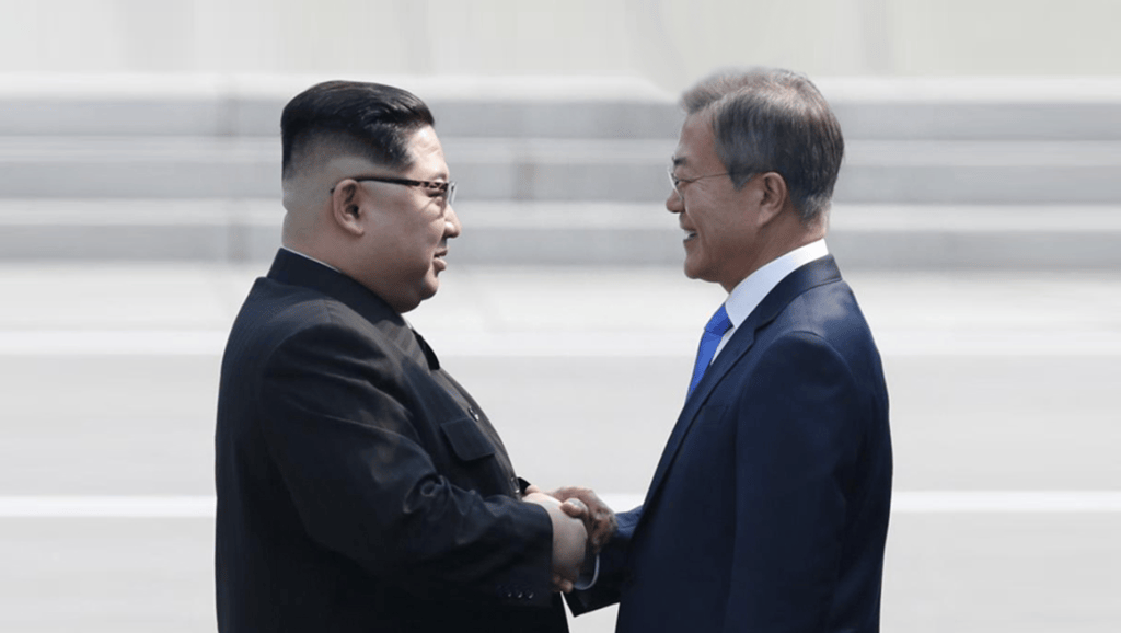 Kim y Moon exponen compromisos mediatos en comunicado conjunto&nbsp;(+Video)