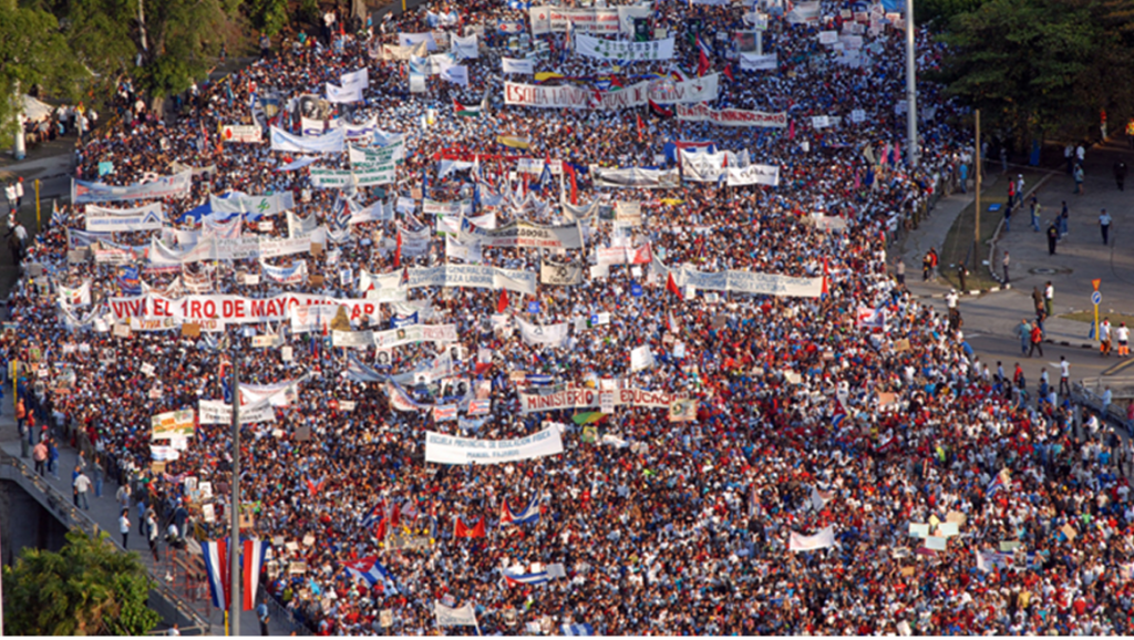 Respaldo a la Revolución marca masivo desfile por 1 de mayo en Cuba (+&nbsp;Videos)