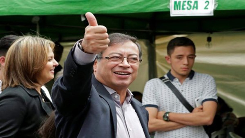Gustavo Petro: Clase media debería ser totalitaria en&nbsp;Colombia
