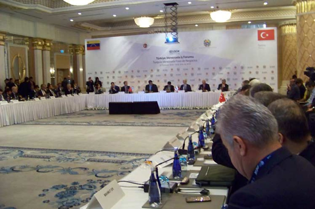 Presidente Maduro se encuentra con empresarios&nbsp;turcos