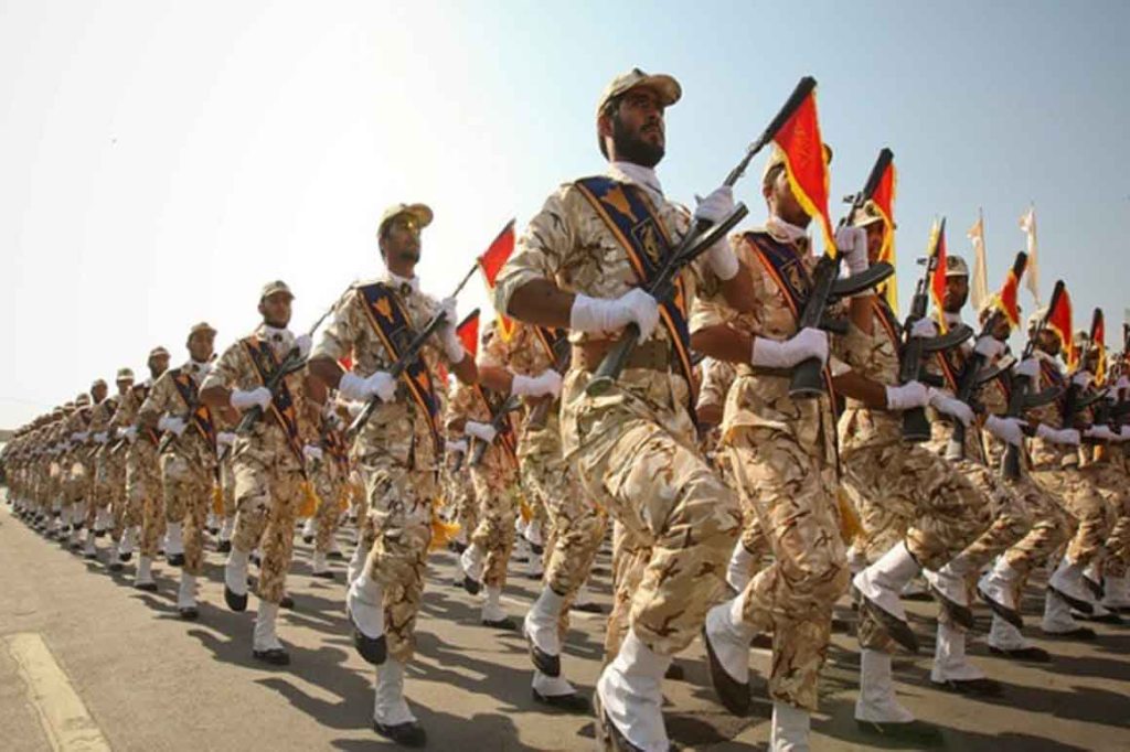 Ataque terrorista contra desfile militar en Irán deja 24 muertos y 58&nbsp;heridos