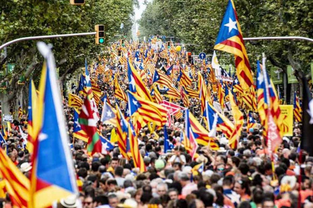 Multitudinaria marcha en Cataluña a favor de secesión de&nbsp;España