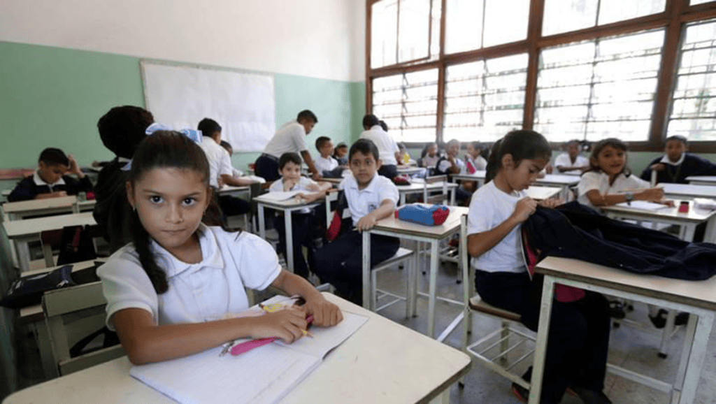 4 millones 445.024 estudiantes comienzan clases este lunes en las escuelas&nbsp;públicas