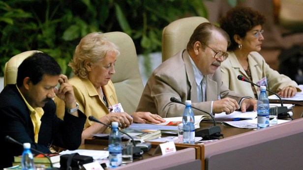 5bf42bd1e9180fd3448b4569