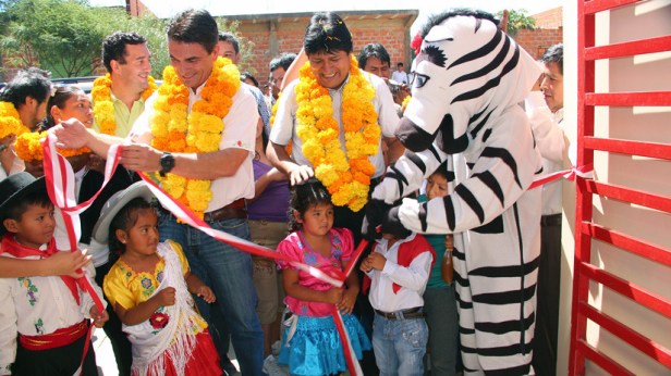 5bfc2f85e9180f83798b4569