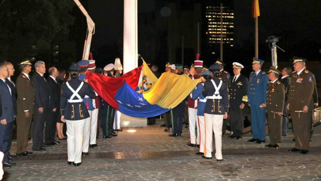 Con izada de la Bandera inician actos conmemorativos en honor al Padre de la Patria, Simón Bolívar&nbsp;(+Fotos)