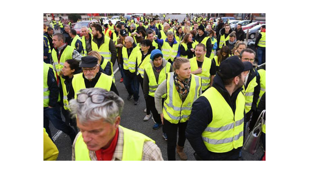 Miles de franceses a las calles en protestas de chalecos&nbsp;amarillos